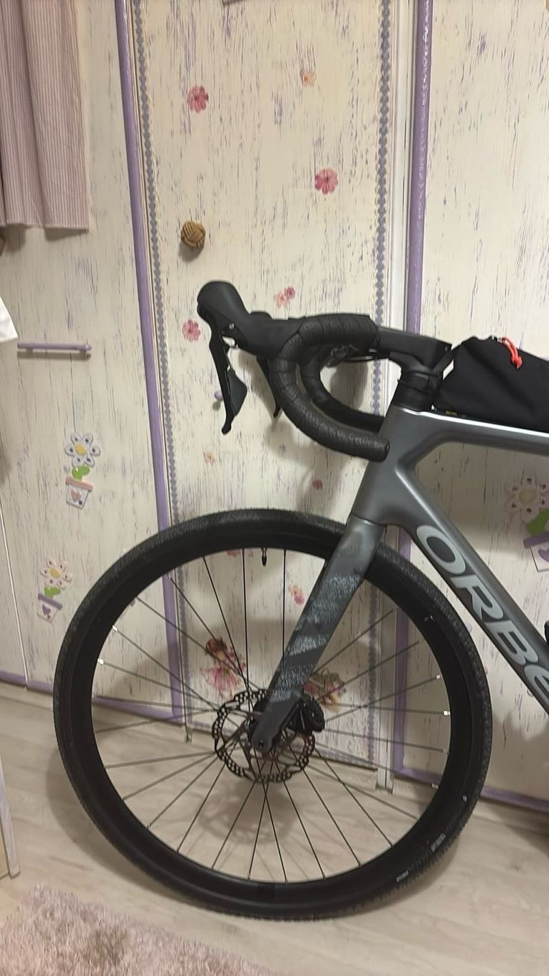 Used Orbea ORCA M30 2023 2023 Road & Gravel, Light Gray — image 10 of 10