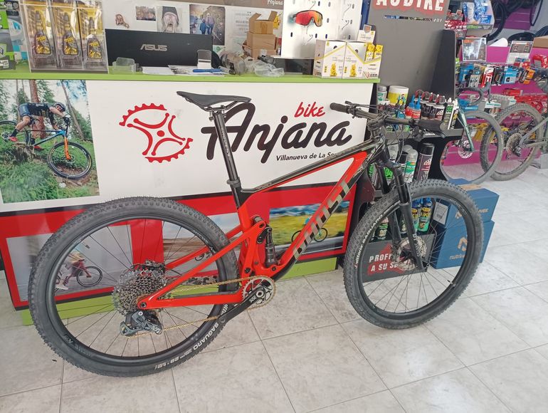 Used Ghost Lector SF 2023 Mountainbike, Red — image 1 of 14