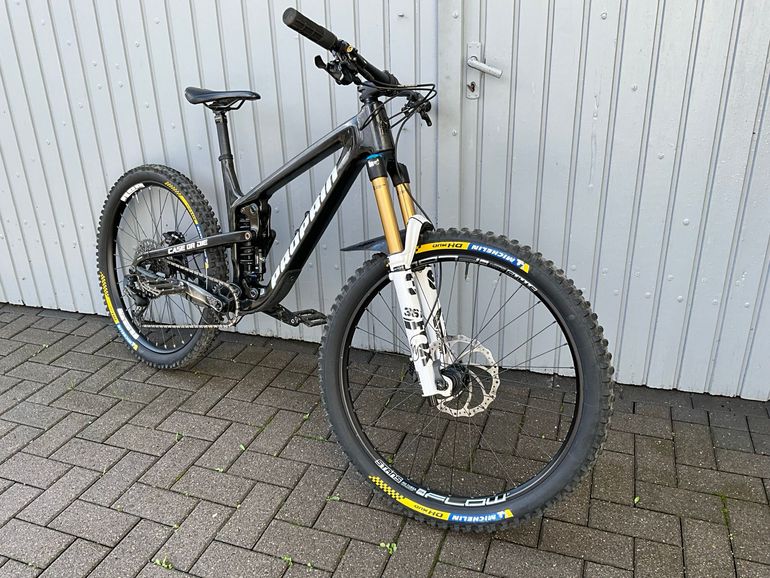 Used Propain Tyee CF 27, 5“ 2021 Mountainbike, Black — image 2 of 9