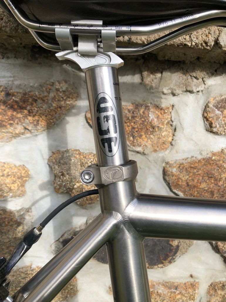 Used Seven Aerios 2009 Road & Gravel, Light Gray — image 3 of 9