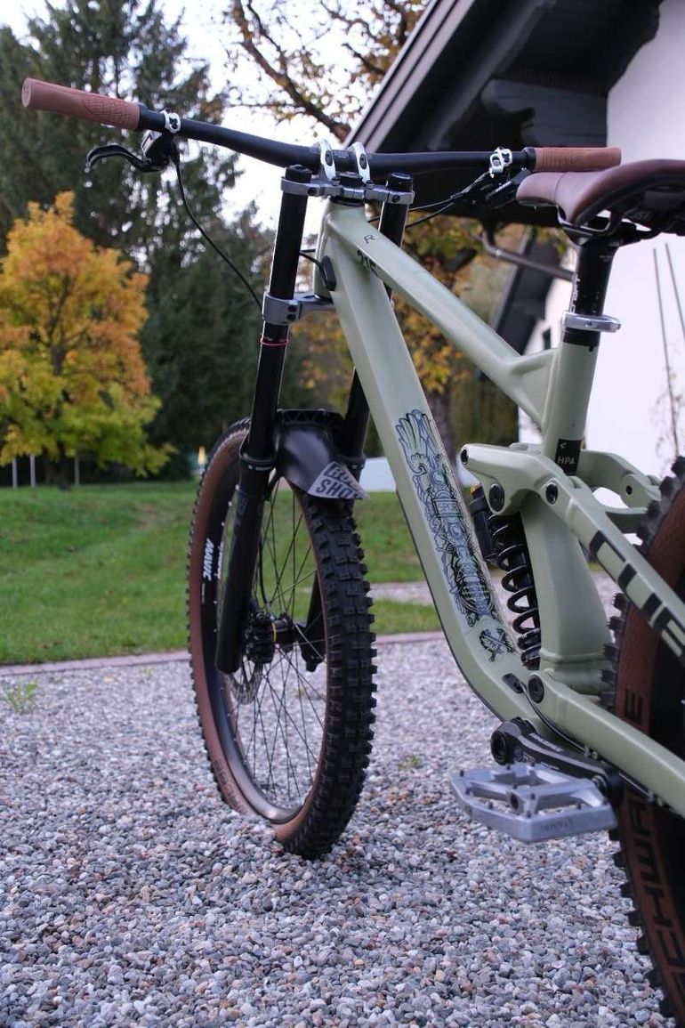 Used CUBE TWO15 RACE 27.5 2024 2024 Mountainbike, Green, 27.5 — image 9 of 13