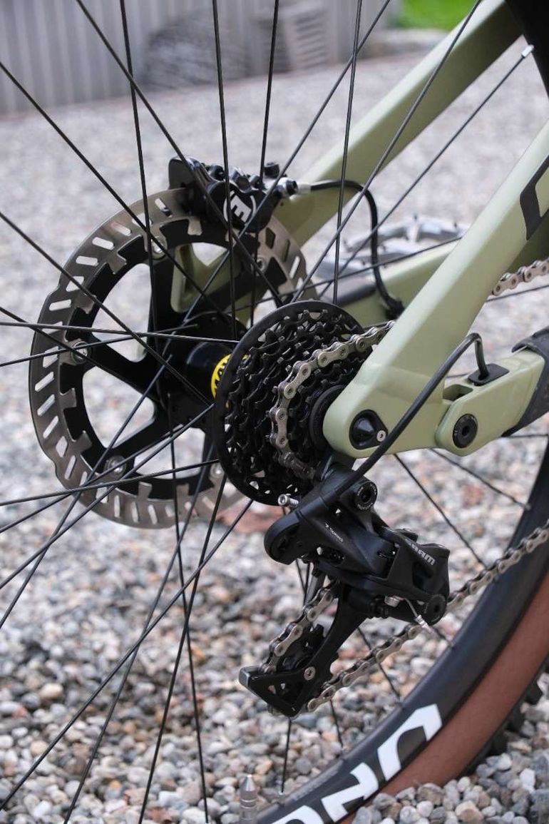 Used CUBE TWO15 RACE 27.5 2024 2024 Mountainbike, Green, 27.5 — image 10 of 13