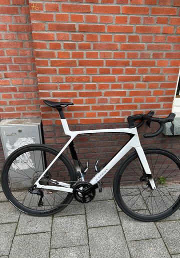 Used Trek Madone SL 6 Gen 8 2025 2025 Road & Gravel