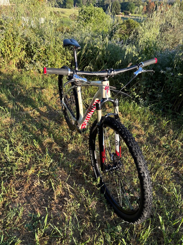 Used Specialized Stumpjumper Shimano XTR 2017 Mountainbike, White — image 4 of 4