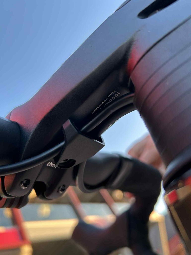 Used Colnago V4 2025 Road & Gravel, Black — image 5 of 5