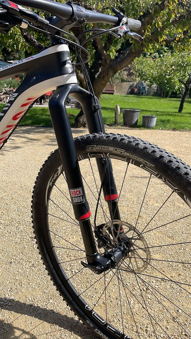 Used Canyon Grand Canyon CF SL 2016 Mountainbike, Black — image 7 of 7
