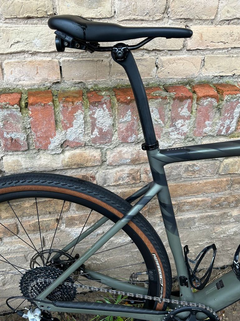 Used Specialized Diverge Comp Carbon 2022 2022 Road & Gravel, Green — image 10 of 21