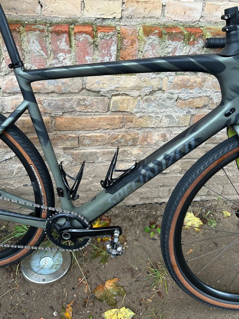 Used Specialized Diverge Comp Carbon 2022 2022 Road & Gravel, Green — image 5 of 21