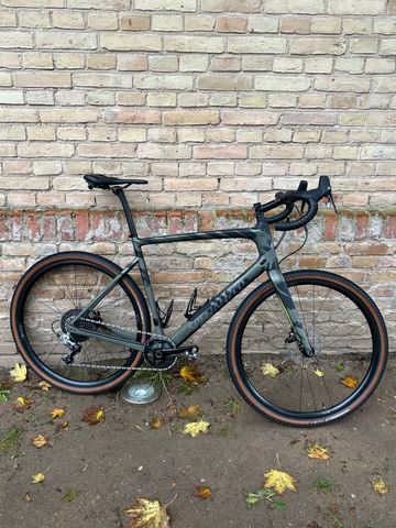 Used Specialized Diverge Comp Carbon 2022 2022 Road & Gravel, Green — image 2 of 21