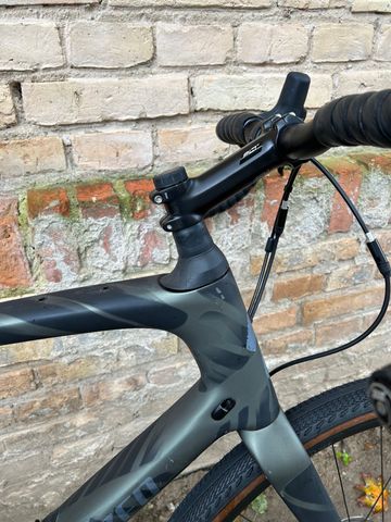 Used Specialized Diverge Comp Carbon 2022 2022 Road & Gravel, Green — image 13 of 21
