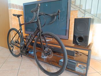 Used Giant Defy Advanced 1 2022 2022 Road & Gravel, Black — image 3 of 3