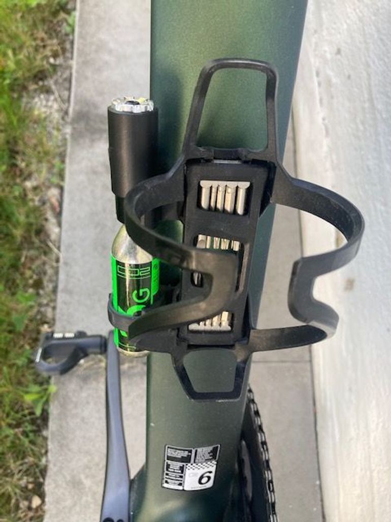 Used Scott Addict RC 15 2022 2022 Road & Gravel, Green — image 5 of 7