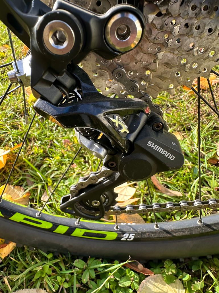 Used Cannondale F-Si Carbon 3 2017 2017 Mountainbike — image 10 of 12