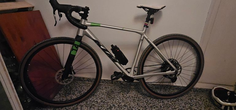 Used KTM X Strada 15 Pro 2024 Road & Gravel, Light Gray — image 2 of 6
