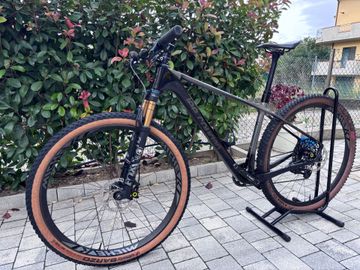 Gebrauchtes Lee Cougan Rampage RE Sram Eagle Transmission XX 2023 Mountainbike, Schwarz — Bild 2 von 13