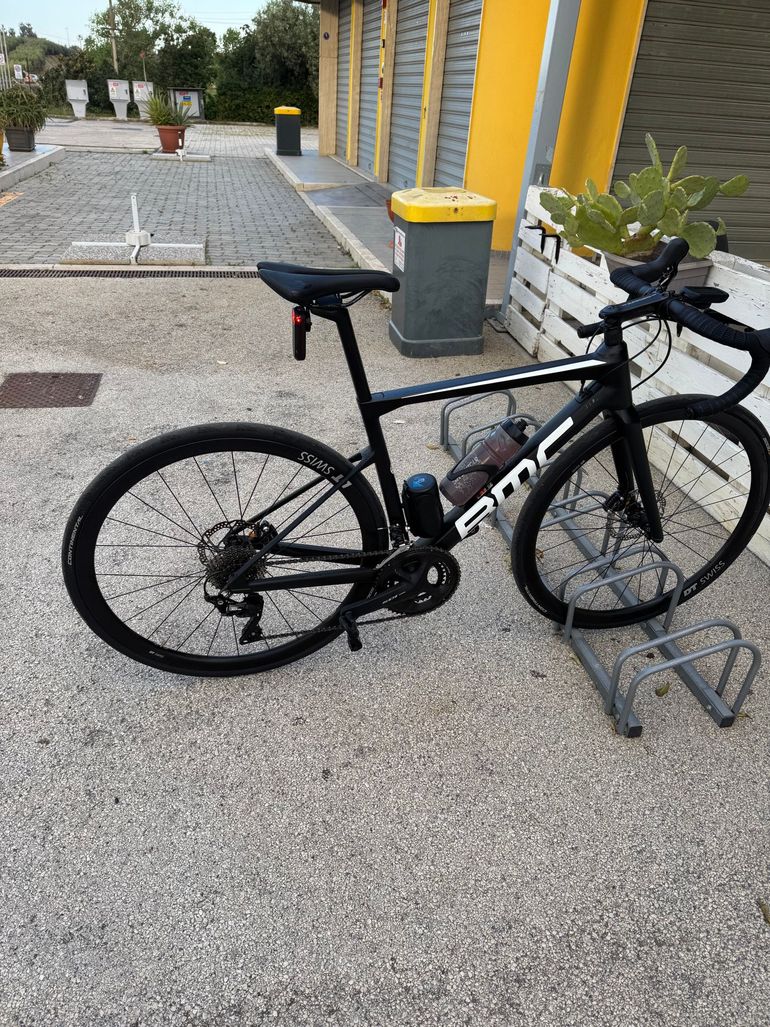 Used BMC Teammachine Shimano 105 2024 Road & Gravel, Black — image 8 of 10
