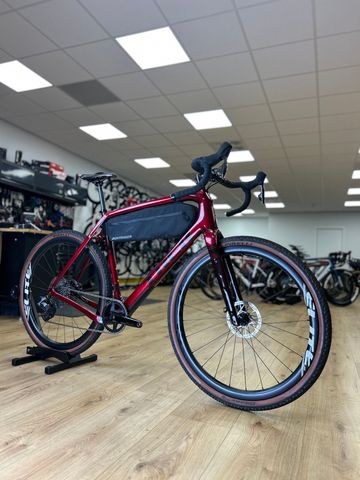 Used Trek Checkpoint SL 6 eTap 2023 2023 Road & Gravel, Red — image 2 of 24
