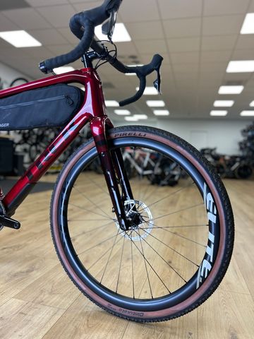 Used Trek Checkpoint SL 6 eTap 2023 2023 Road & Gravel, Red — image 3 of 24