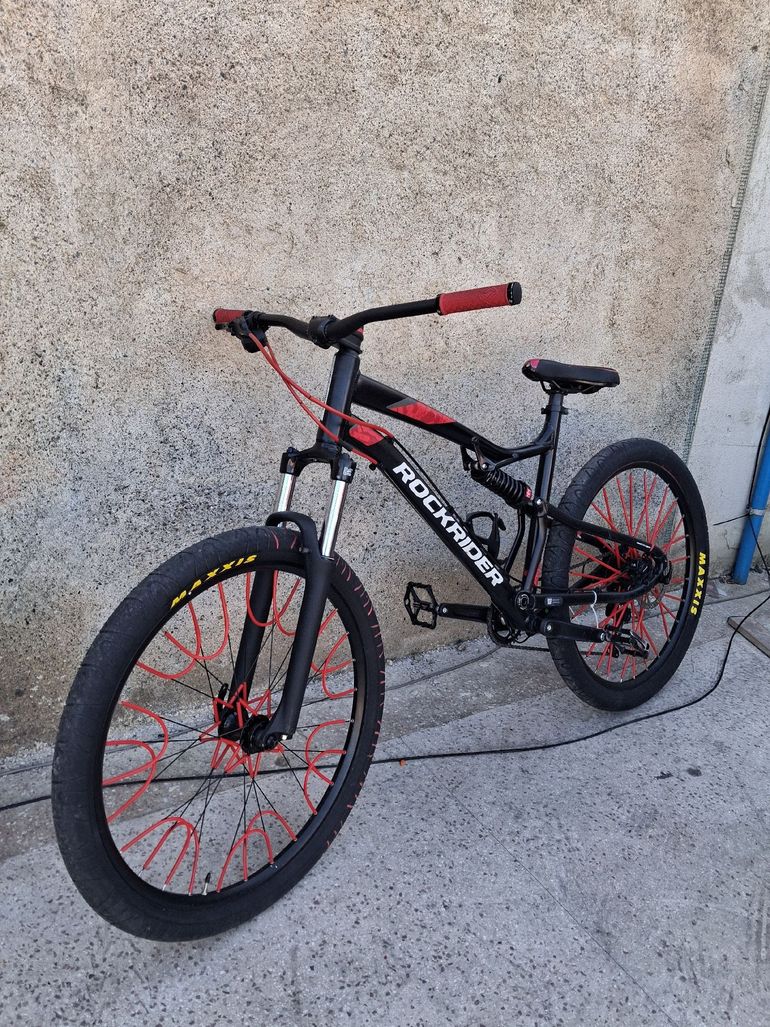 ROCKRIDER St530s 2022 Mountainbike de segunda mano, Negro — imagen 2 de 7