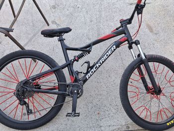 ROCKRIDER St530s 2022 Mountainbike de segunda mano, Negro — imagen 1 de 7