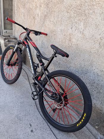 ROCKRIDER St530s 2022 Mountainbike de segunda mano, Negro — imagen 4 de 7