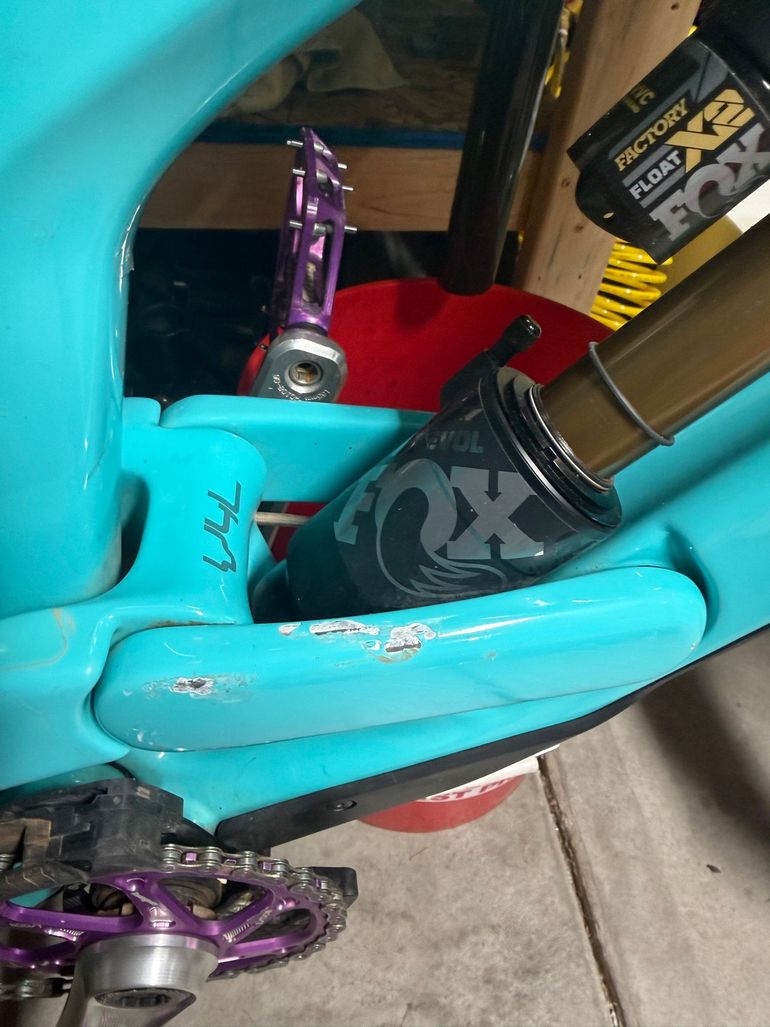 Used YT Industries Tues Core 4 2023 Mountainbike, Blue — image 3 of 4
