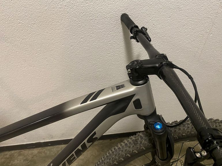Used Stevens Sonora SRAM GX Eagle 2022 Mountainbike, Light Gray — image 3 of 10
