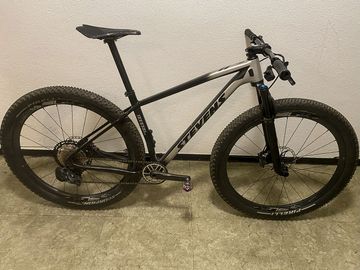 Used Stevens Sonora SRAM GX Eagle 2022 Mountainbike, Light Gray — image 9 of 10