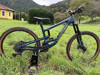 Used Santa Cruz Nomad C S 2018 2018 Mountainbike, Blue, 27.5 — image 2 of 7