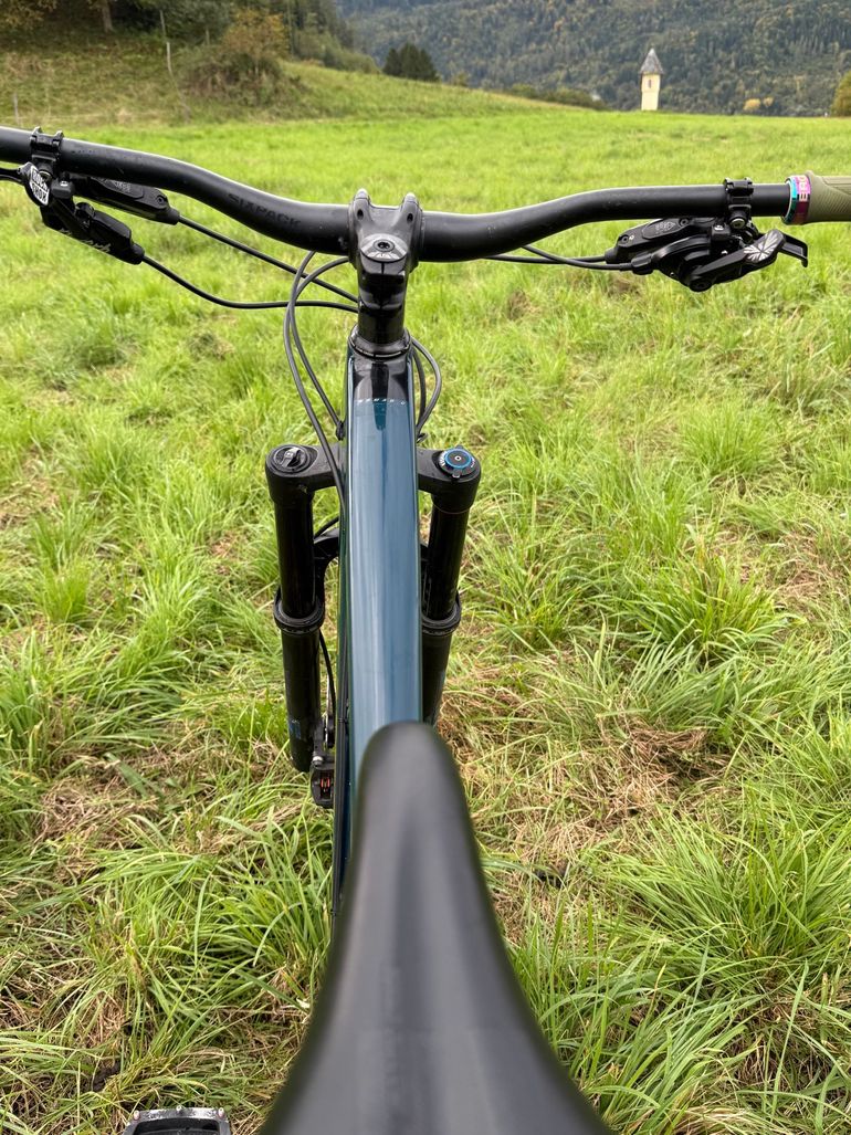 Used Santa Cruz Nomad C S 2018 2018 Mountainbike, Blue, 27.5 — image 7 of 7