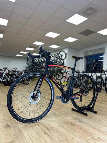 Used BMC Roadmachine 01 THREE 2018 2018 Road & Gravel, Black — image 16 of 24