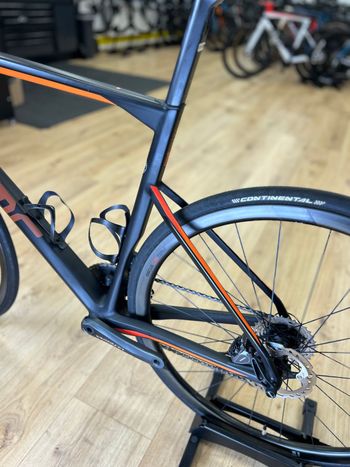 Used BMC Roadmachine 01 THREE 2018 2018 Road & Gravel, Black — image 22 of 24