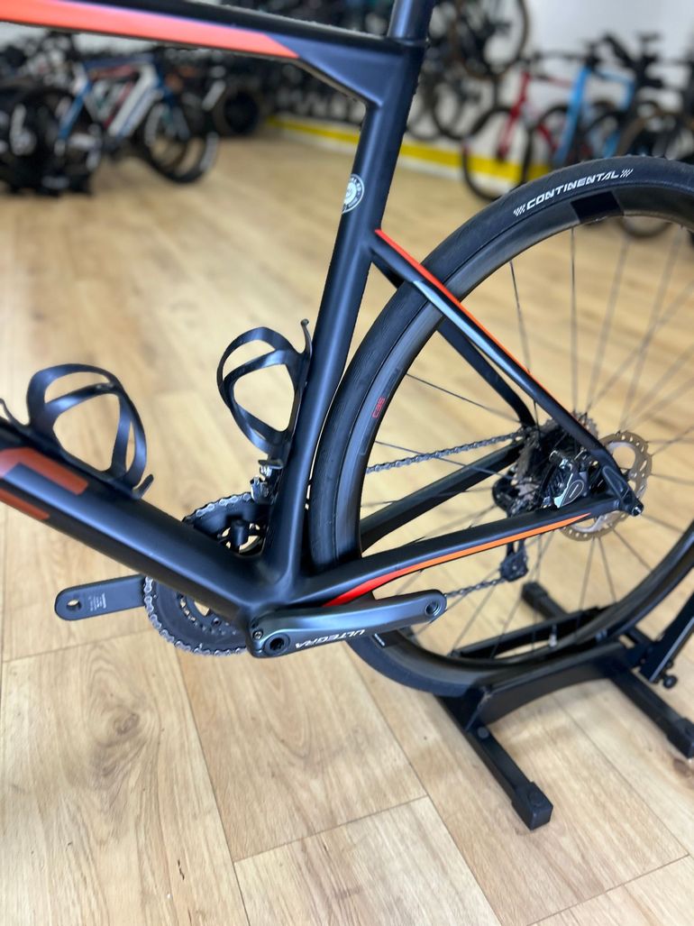 Used BMC Roadmachine 01 THREE 2018 2018 Road & Gravel, Black — image 21 of 24