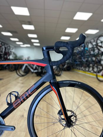 Used BMC Roadmachine 01 THREE 2018 2018 Road & Gravel, Black — image 5 of 24