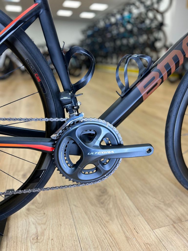 Used BMC Roadmachine 01 THREE 2018 2018 Road & Gravel, Black — image 9 of 24