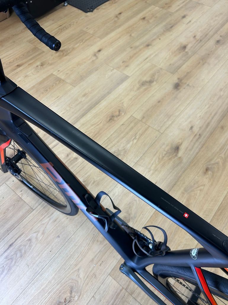 Used BMC Roadmachine 01 THREE 2018 2018 Road & Gravel, Black — image 24 of 24