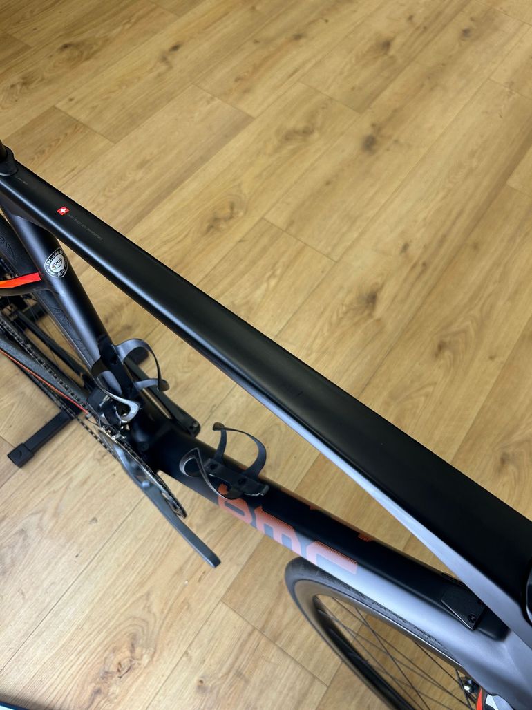 Used BMC Roadmachine 01 THREE 2018 2018 Road & Gravel, Black — image 12 of 24