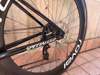 Used Specialized Tarmac SL8 Pro - SRAM Force eTap AXS 2025 2025 Road & Gravel, Black — image 8 of 9