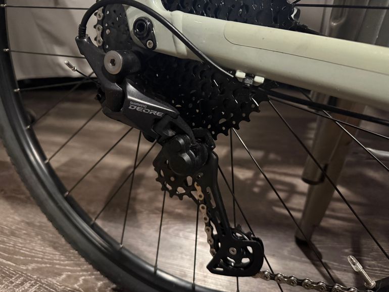 Used Marin DSX 1 2023 2023 Road & Gravel, Light Gray — image 4 of 6