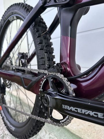 Used Orbea OCCAM M30 LT 2023 2023 Mountainbike, Purple, 29 — image 2 of 13