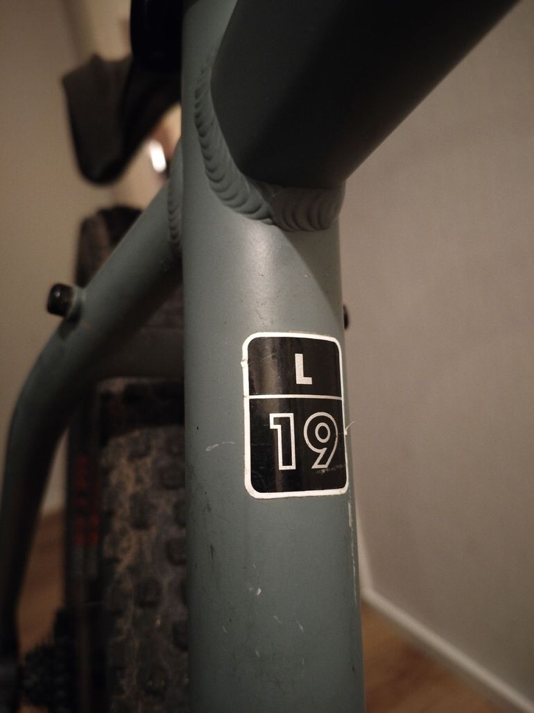 Used Fuji Nevada 29 1.7 2022 2022 Mountainbike, Light Gray, 29 — image 10 of 10