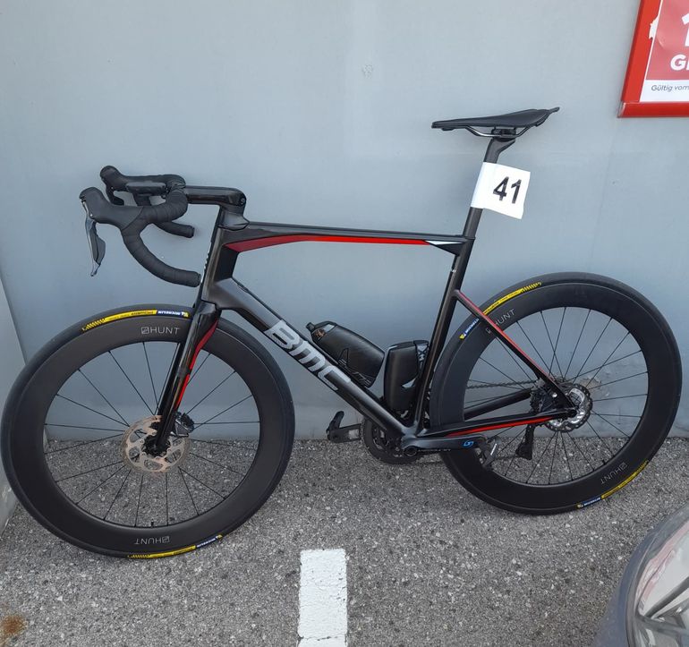 Used BMC Roadmachine 01 THREE 2018 2018 Road & Gravel, Nero — image 1 of 7