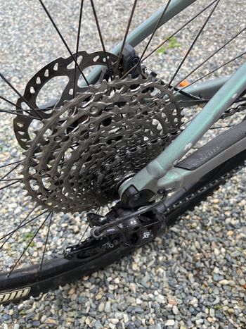 Used Scott Spark 720 2017 2017 Mountainbike, Green, 27.5 — image 7 of 7