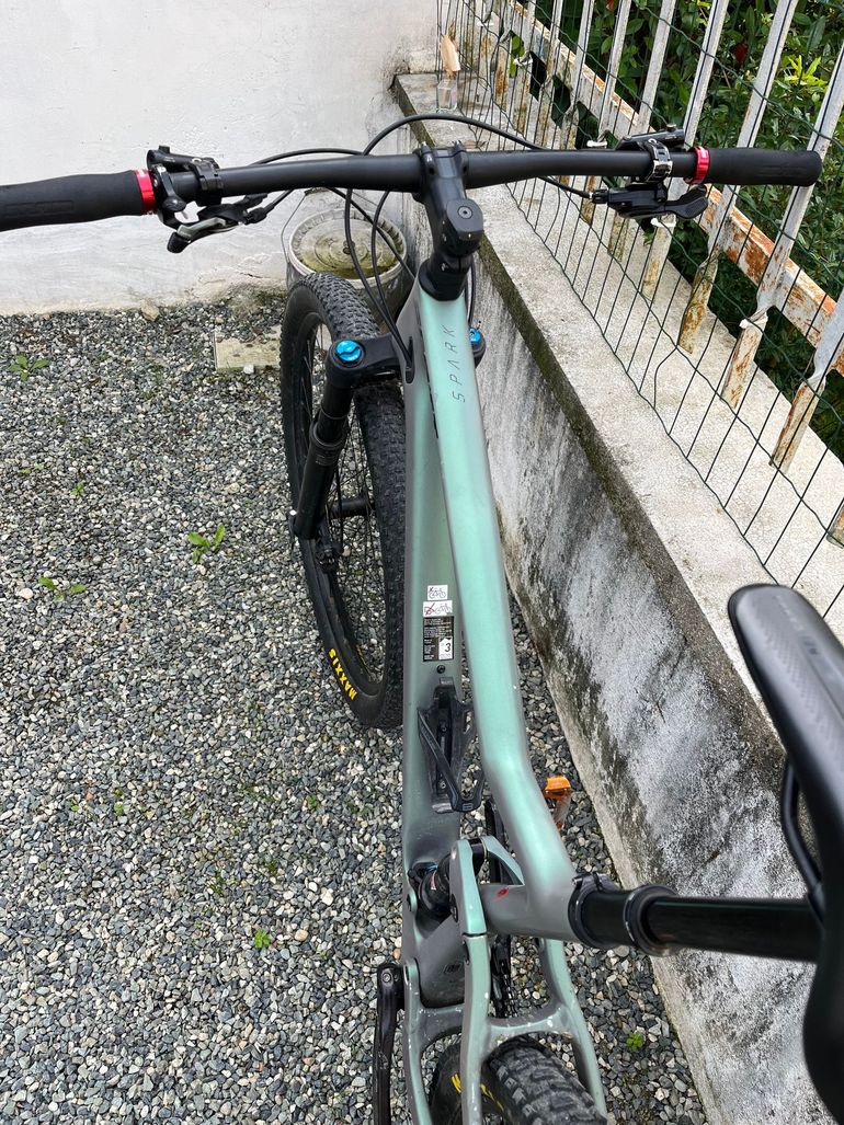 Used Scott Spark 720 2017 2017 Mountainbike, Green, 27.5 — image 3 of 7