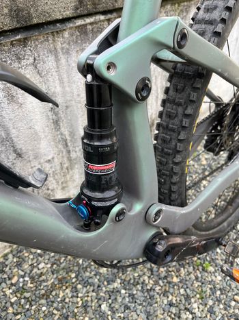 Used Scott Spark 720 2017 2017 Mountainbike, Green, 27.5 — image 6 of 7