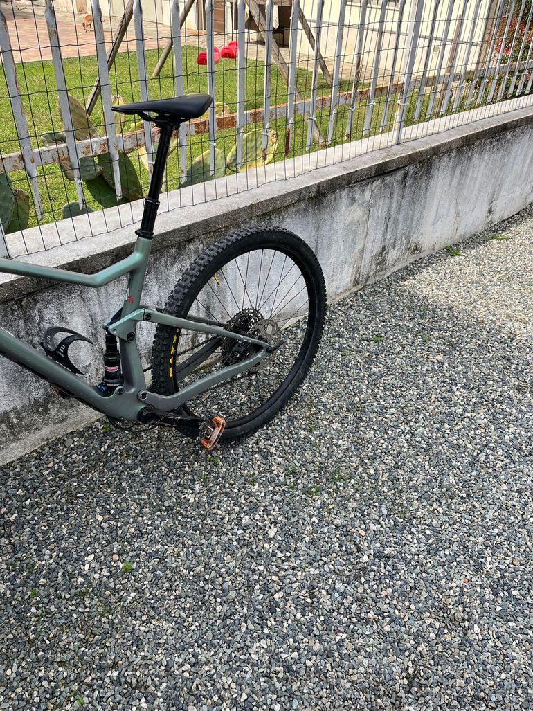 Used Scott Spark 720 2017 2017 Mountainbike, Green, 27.5 — image 2 of 7