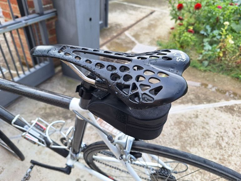 Used Trek Carbon 2005 Road & Gravel, Black — image 4 of 9