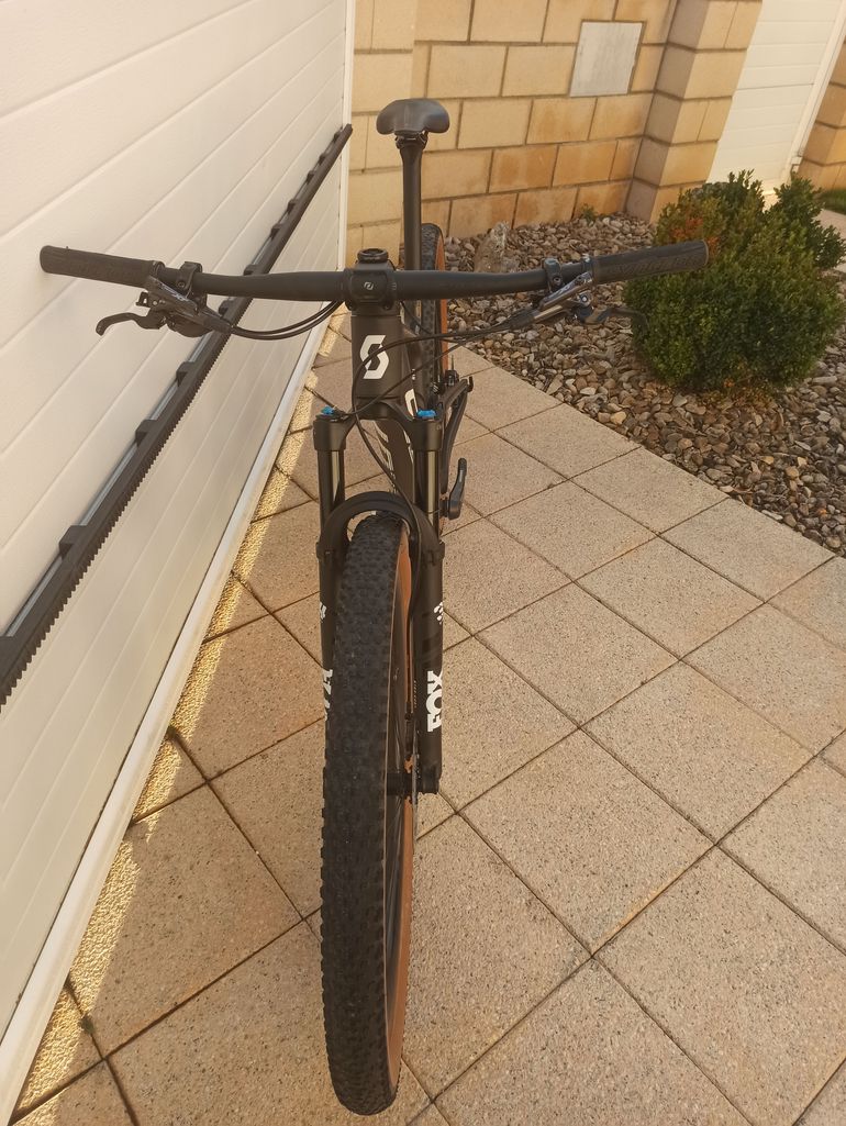 Used Scott Spark RC Team 2022 2022 Mountainbike, Black, 29 — image 3 of 5