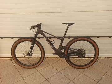 Used Scott Spark RC Team 2022 2022 Mountainbike, Black, 29 — image 2 of 5