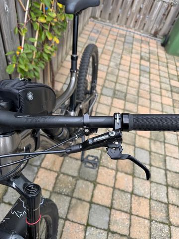 Used Giant Trance SRAM GX Eagle 2023 Mountainbike, Light Gray — image 5 of 6